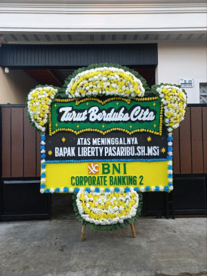Papan Bunga Duka di Kasembon