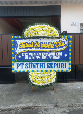 Papan Bunga Duka di Kasembon